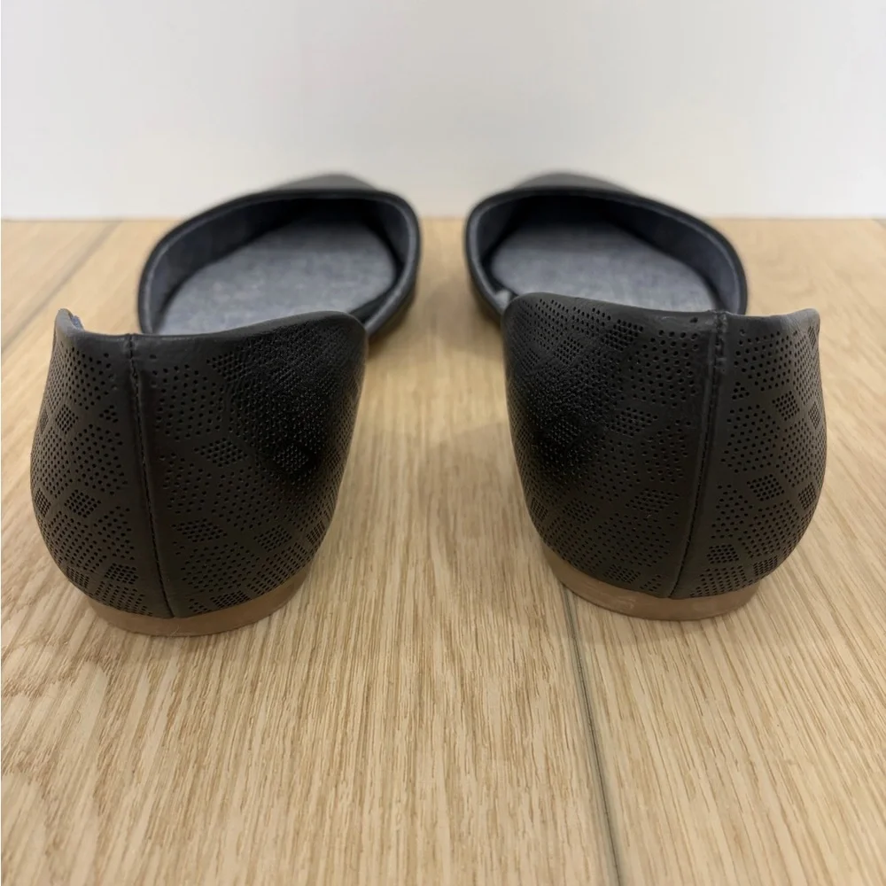 Dr. Scholl's Memory Foam Cool Fit Perforated Comfort Flats Black Pointed Toe 8.5